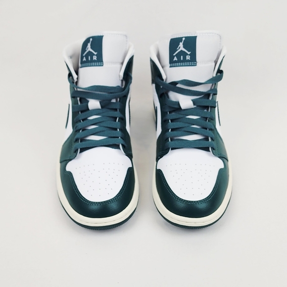 Air Jordan 1 Mid Green and White Sneakers 🔥FIRM PRICE 🔥 - Picture 5 of 14